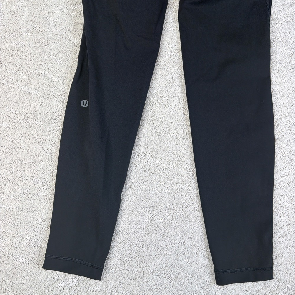 Women's Lululemon Size 8 Swift Speed High Rise Leggings 28" Black Pockets - Picture 6 of 6